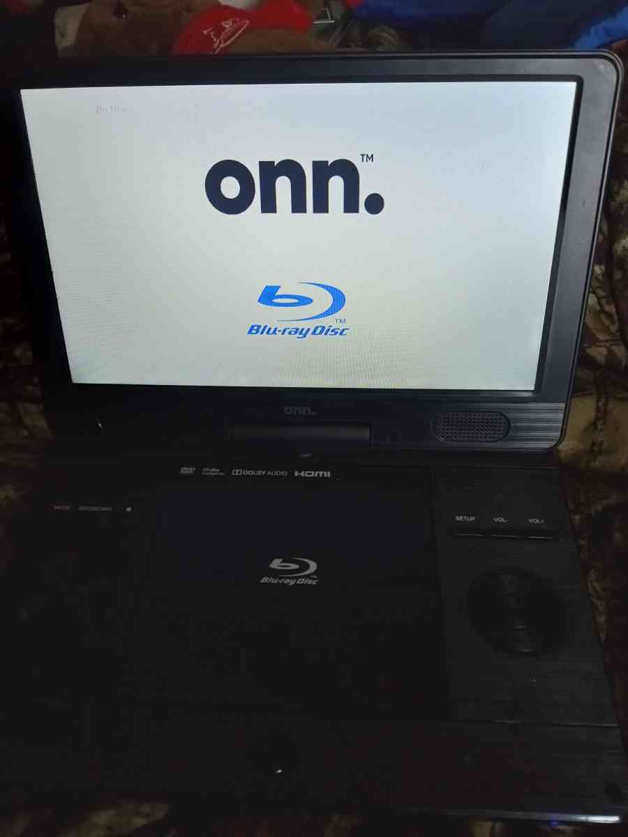 Onn portable DVD and Bluray player it comes with charger - Flemingsburg, Kentucky - FleaMarketBay