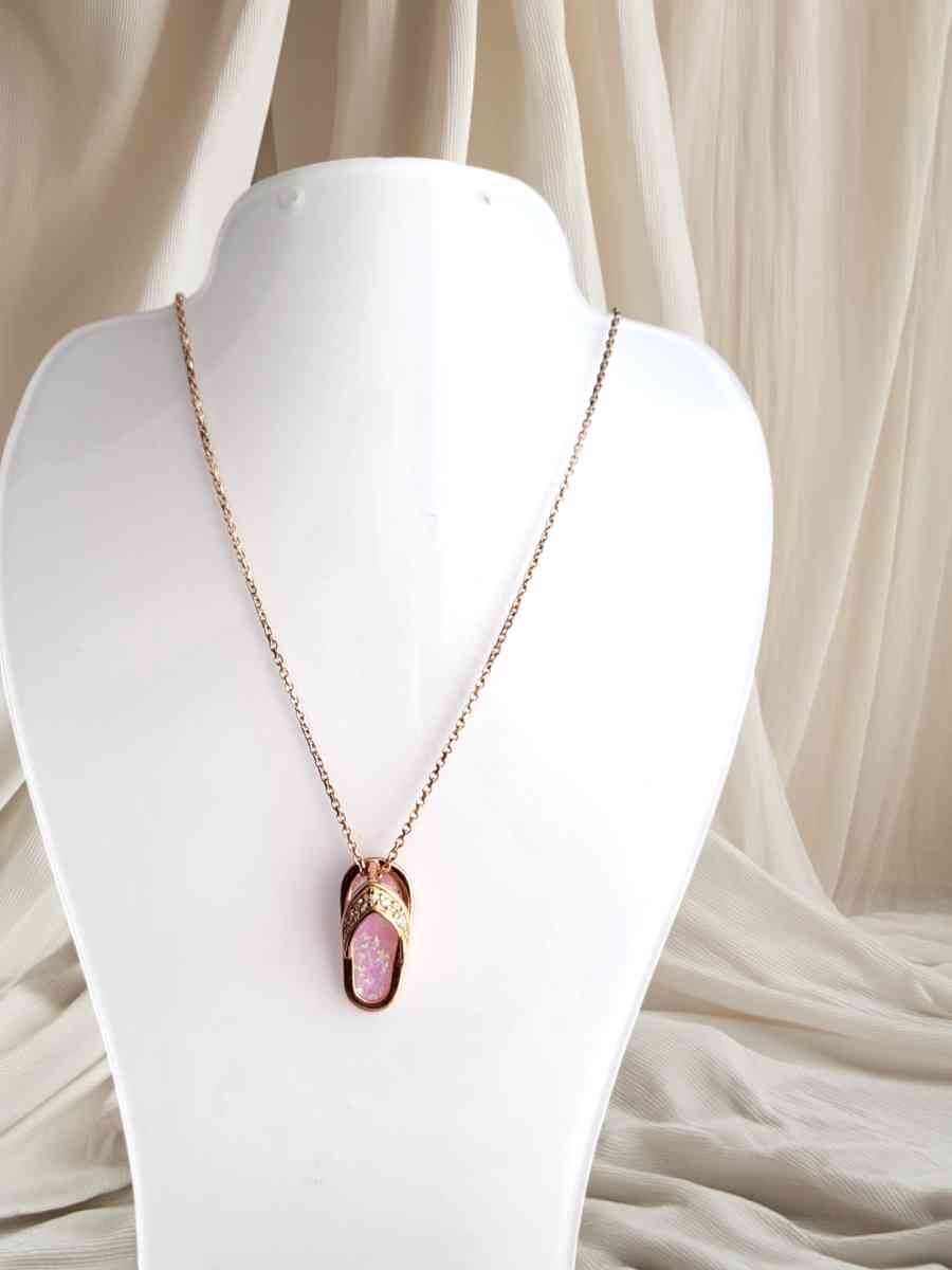 Hawaiian flip flop pendat - Honolulu, Hawaii - FleaMarketBay