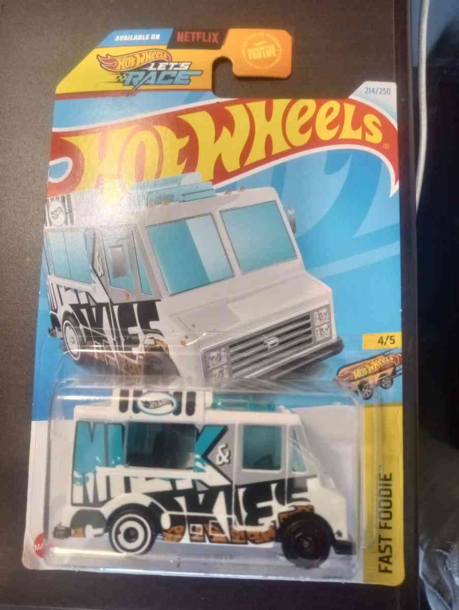 Hot Wheels Milk n Cookies quick bite - Beaumont, Texas