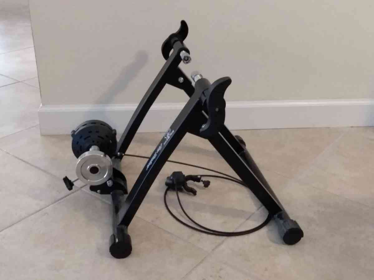 BIKE LANE PRO TRAINER - Corydon, Indiana - FleaMarketBay