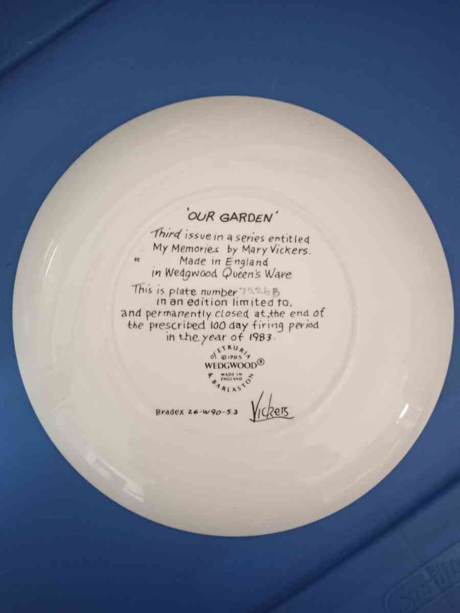 Vintage Collectable Plate - Colorado Springs, Colorado - FleaMarketBay