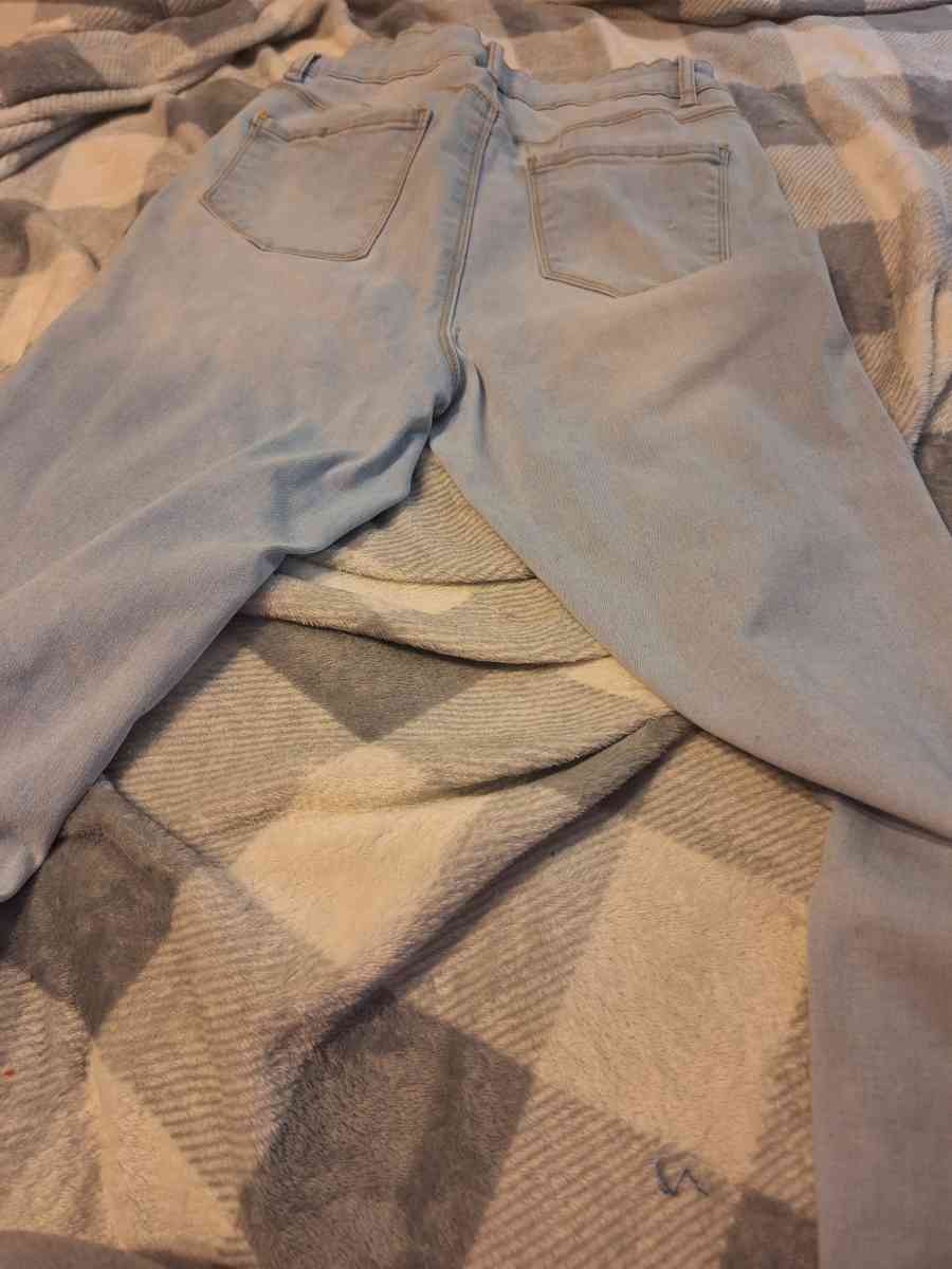 Ladies jeans - Berwick, Pennsylvania - FleaMarketBay