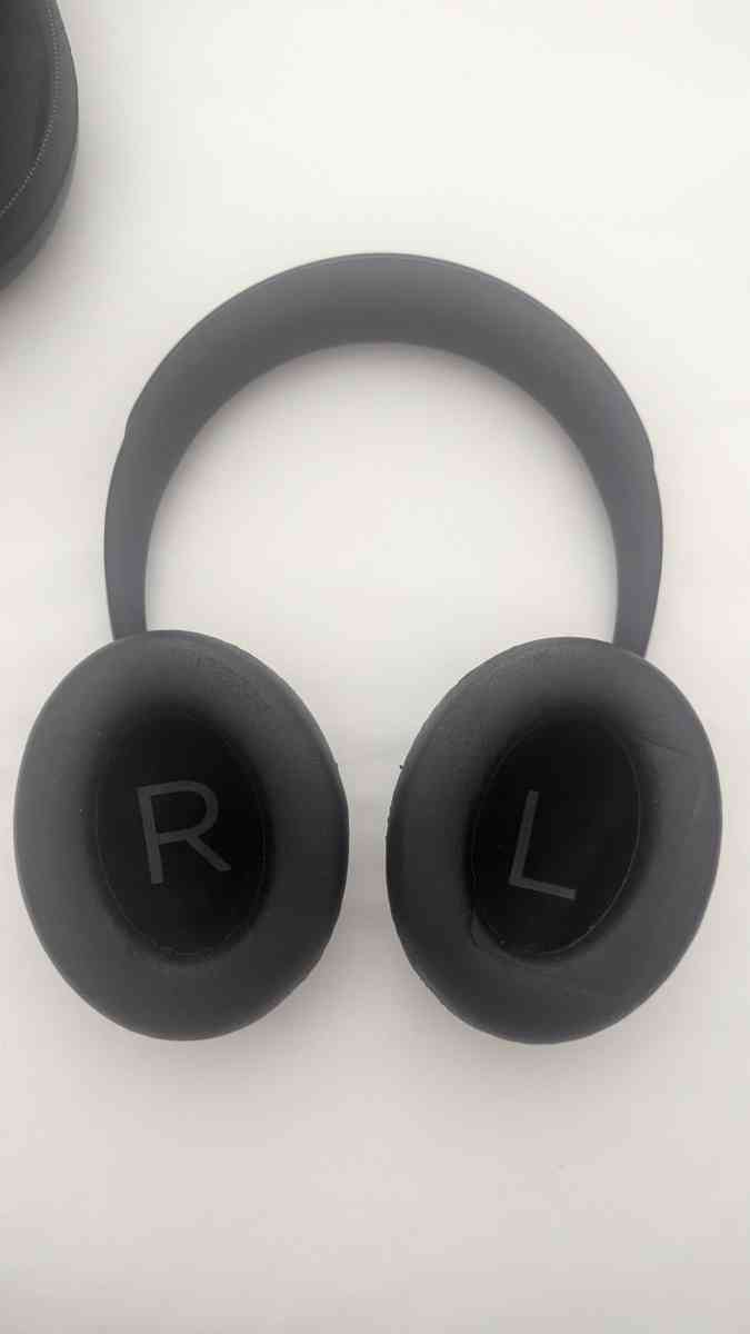 Bose quietcomfort 700 - San Francisco, California - FleaMarketBay