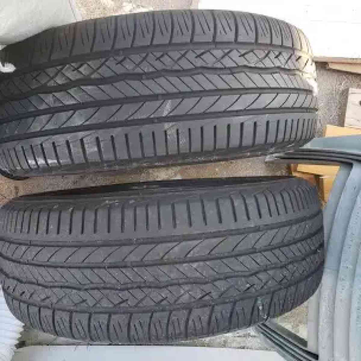 Goodyear Tire  225   55 R 17 - Gilbert, Arizona - FleaMarketBay