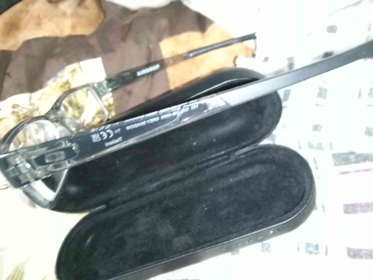 Oakley  readers - Arlington, Texas - FleaMarketBay