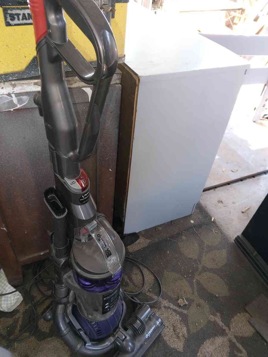 Dyson Ball Vacuum - Midland, Texas - FleaMarketBay