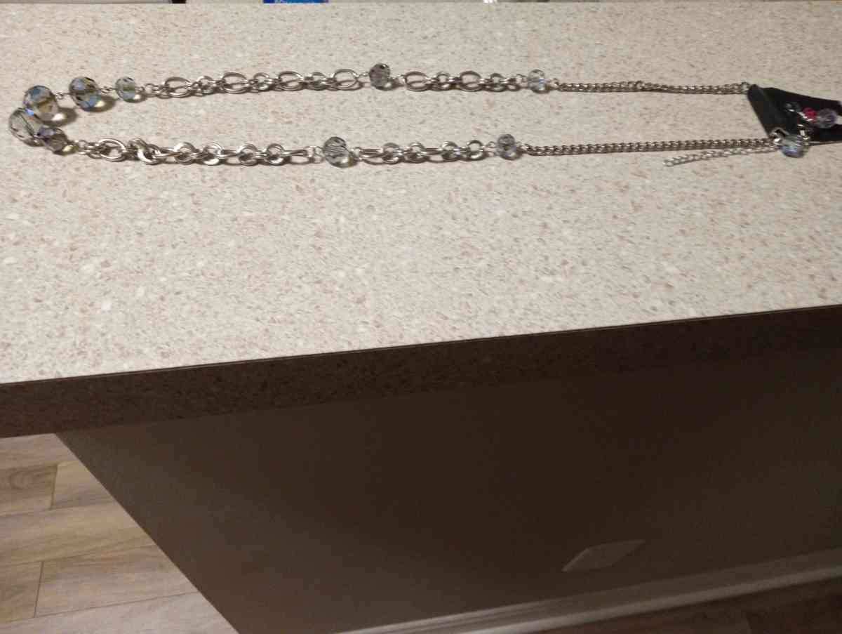 Necklace and earrings set bracelets - Raleigh, North Carolina - FleaMarketBay