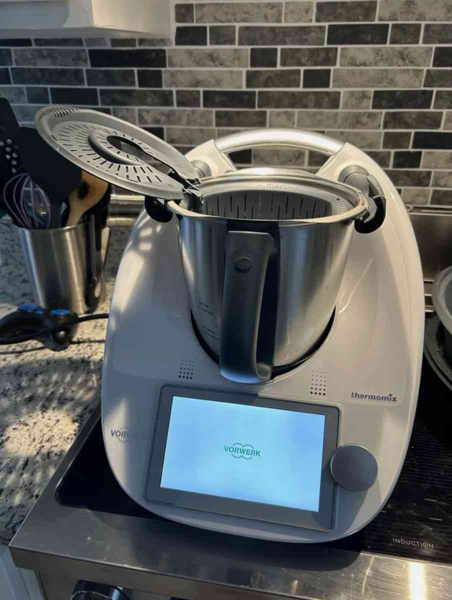 brand new tm6 in the best working condition - New York, New York - FleaMarketBay