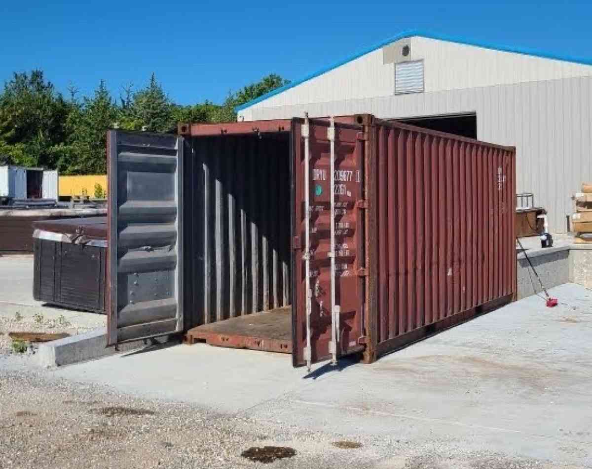 Storage Containers Gor Sale - Reidsville, North Carolina - FleaMarketBay