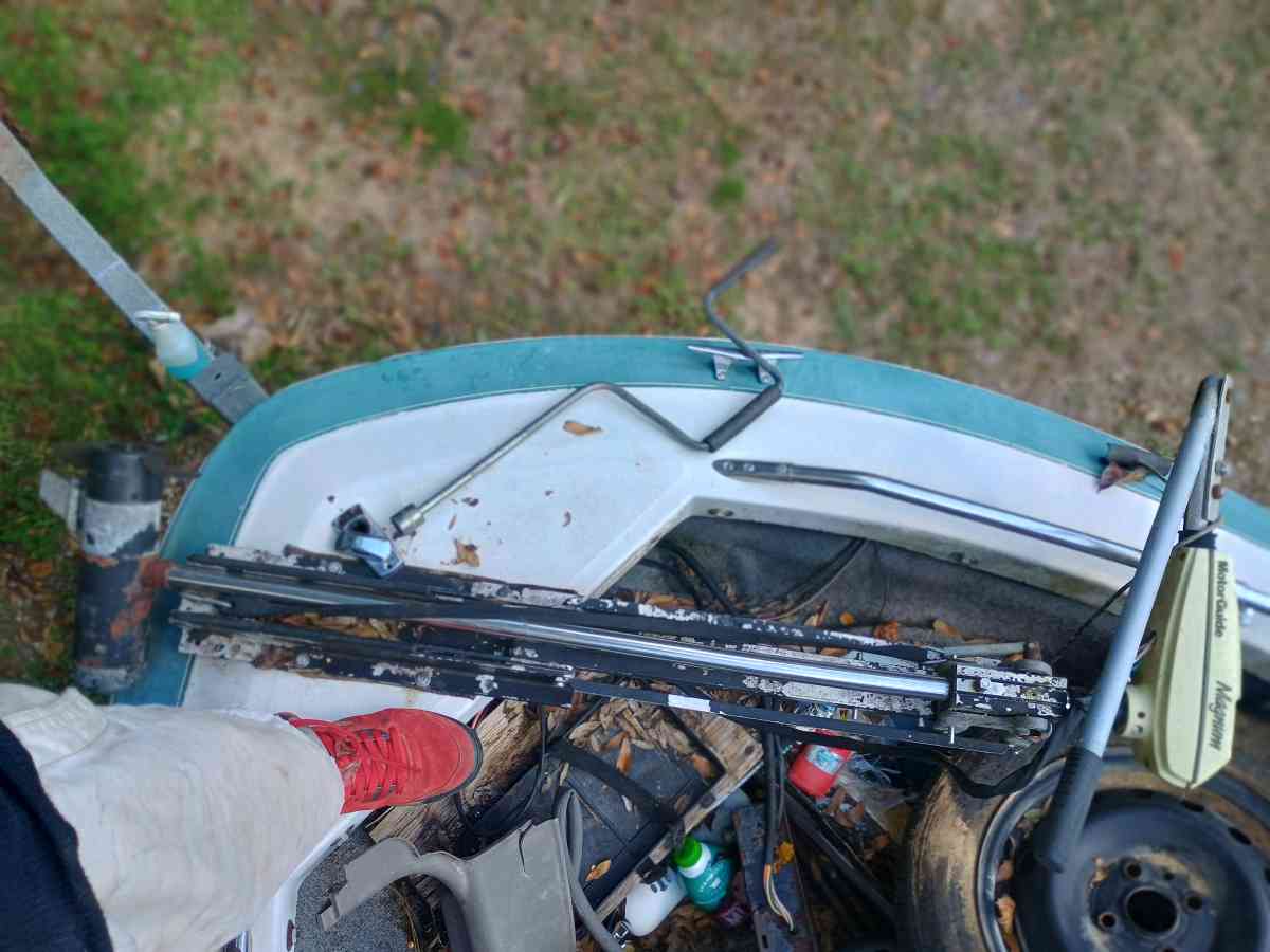 searay with mercury 100hp outboard motor - Citronelle, Alabama - FleaMarketBay