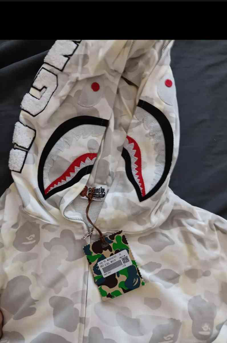 bape hoodies - Fresno, California - FleaMarketBay