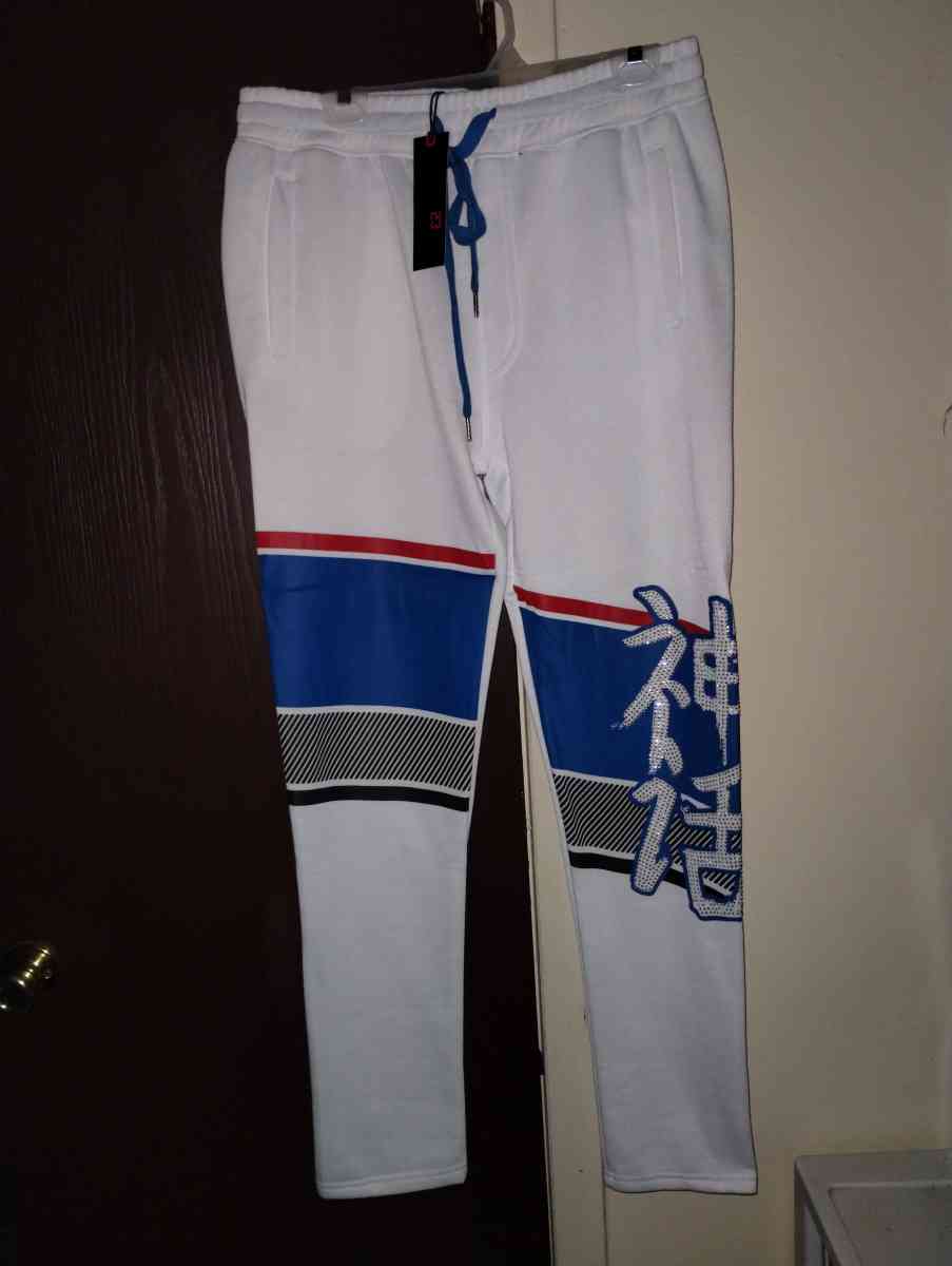 NEW Men SIZE XL Graphic jogger pants - Wilson, North Carolina - FleaMarketBay