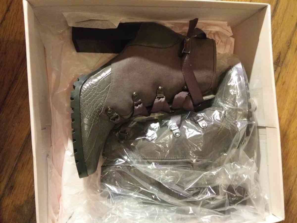 booties boots - Philadelphia, Pennsylvania