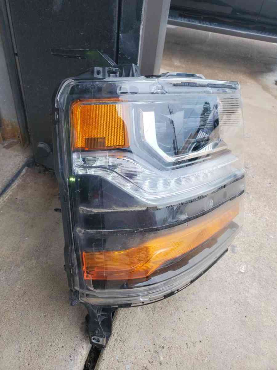 1faro izquierdo para Chevy Silverado 1500 2016 2018 OEM B124 - Duluth, Georgia - FleaMarketBay