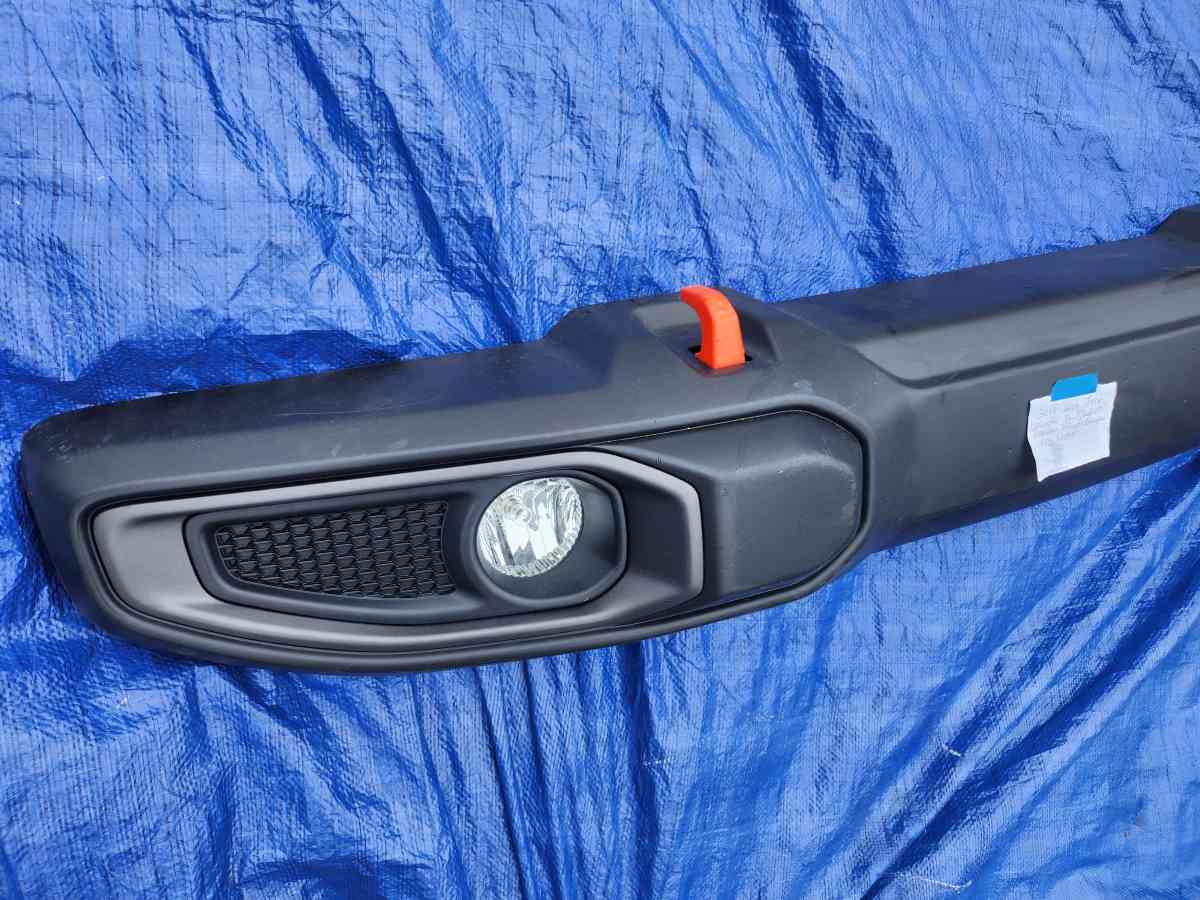 Jeep Wrangler Front Bumper - Homosassa, Florida - FleaMarketBay