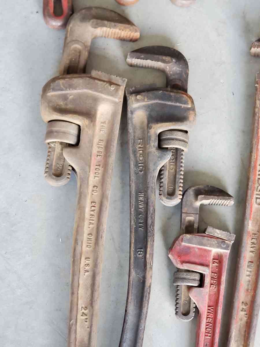 Various Pipe Wrenches - Aztec, New Mexico - FleaMarketBay