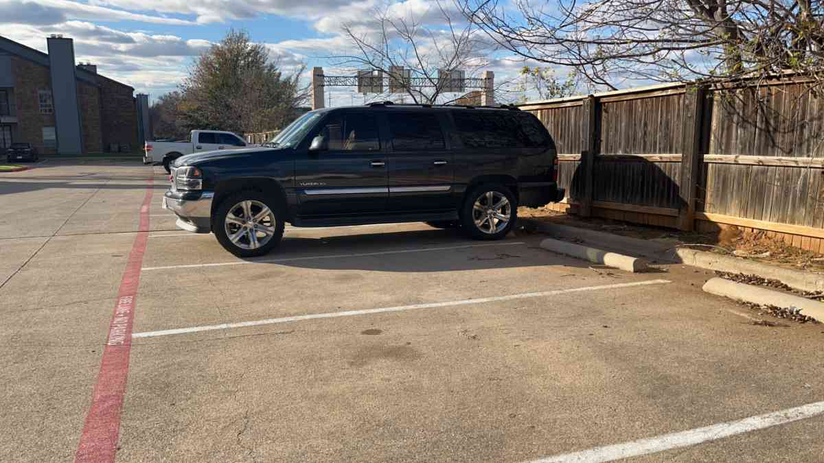 04 GMC Yukon xl - Arlington, Texas