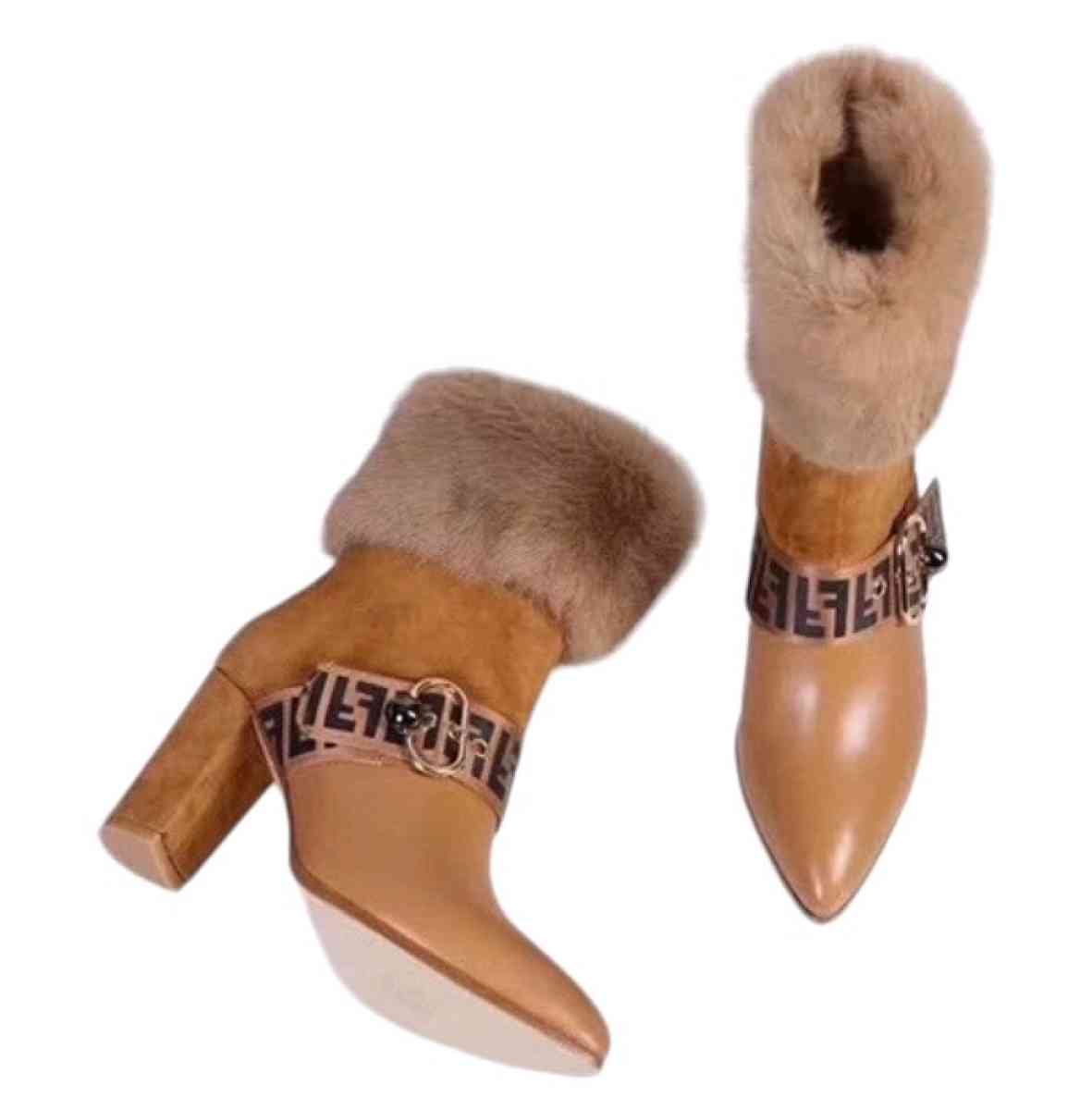 WOMENS FENDI BOOTS - Vacaville, California - FleaMarketBay