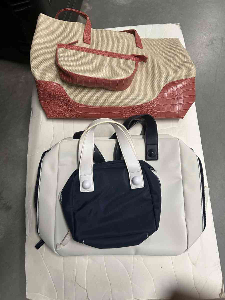 2 ESTEE LANDER HAND BAG  SET WITH SMALL WALET OR BEST OFFER - Rochelle Park, New Jersey - FleaMarketBay