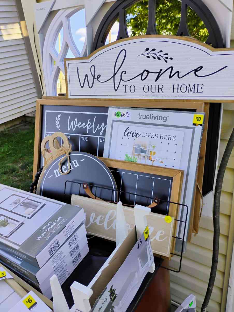 Brand New everything - New Philadelphia, Ohio - FleaMarketBay