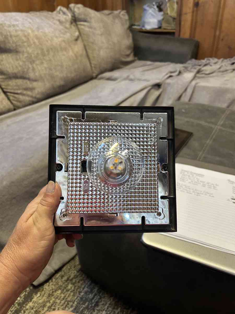 GORGEOUS GAMA SONIC PRAIRIE BULD SOLAR LIGHTS - Kansas City, Missouri - FleaMarketBay