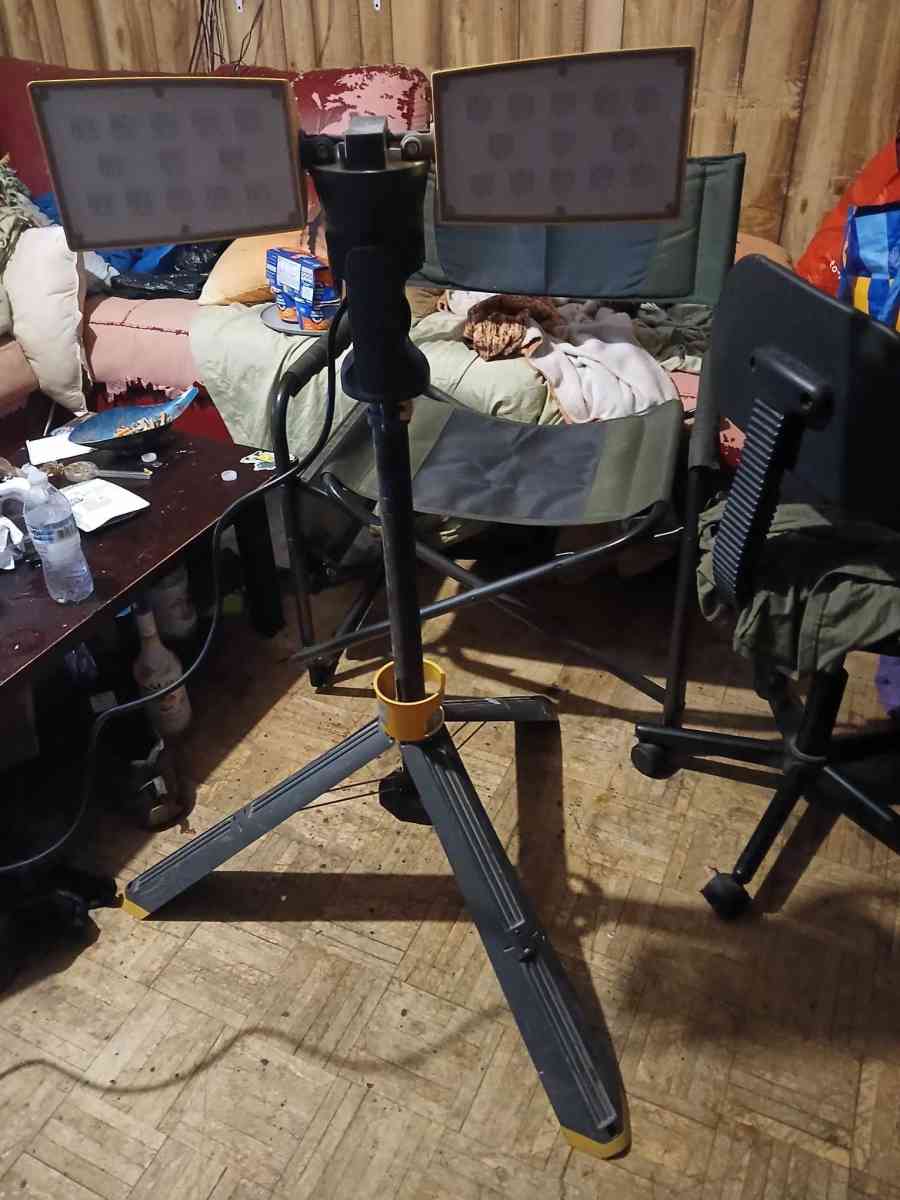 work light - Hollis Center, Maine - FleaMarketBay