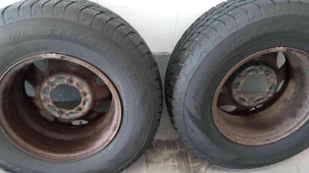 set of 4 tires and wheels R15 is for SNOW - Belmont, California - FleaMarketBay