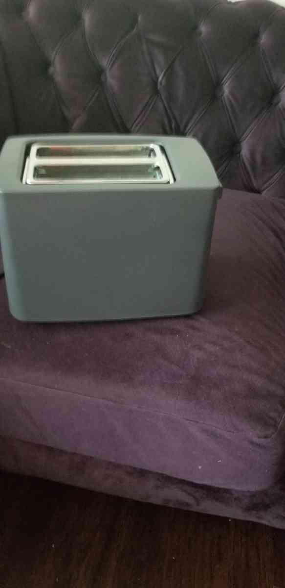 toaster  Target brand new - Mount Juliet, Tennessee - FleaMarketBay