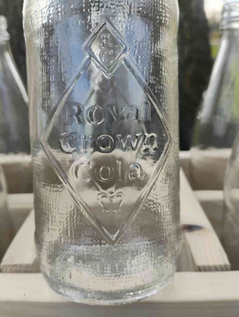 Wooden 6 Pack Soda Bottle Carrier - Christiana, Tennessee - FleaMarketBay