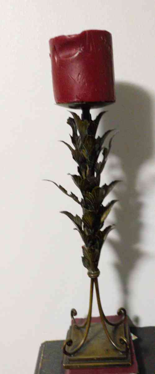 candle holder - Dalton, Georgia