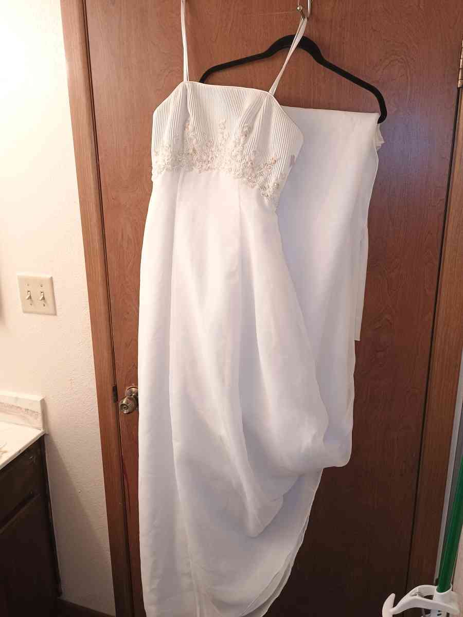 new Wedding Dress - Dallas, Texas - FleaMarketBay