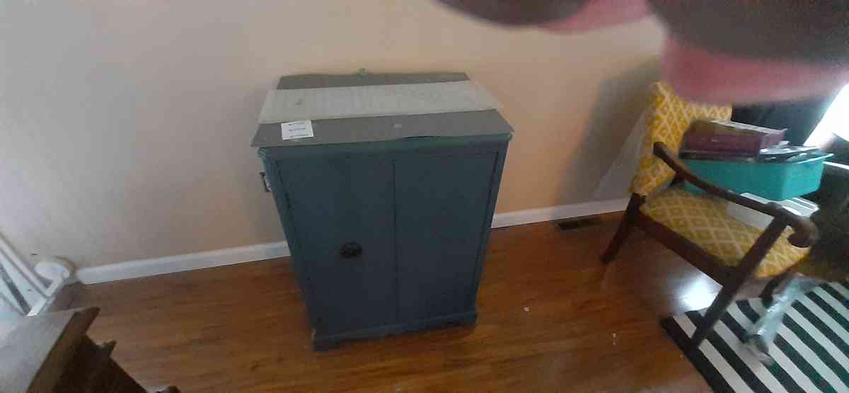 storage cabinets - Rochester, New York - FleaMarketBay