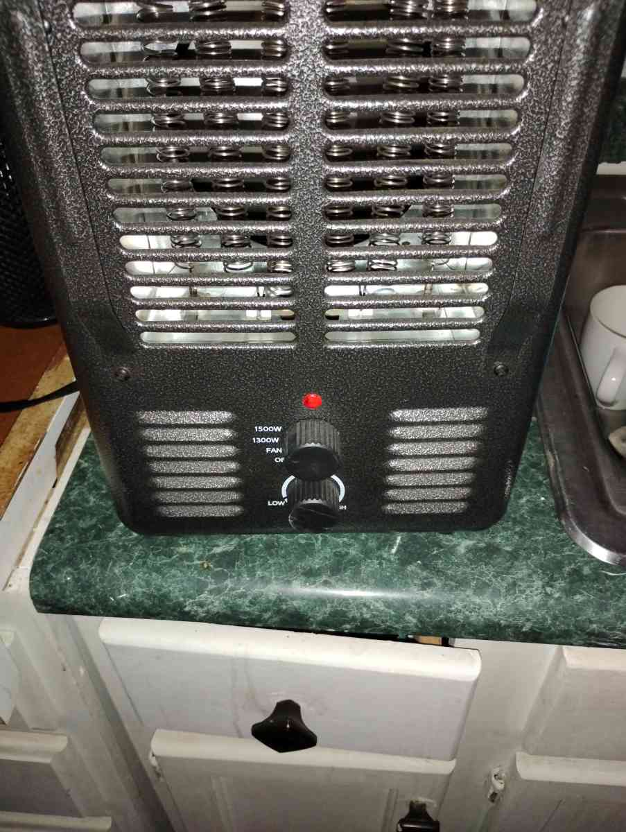 red some heaters - Saint Joseph, Missouri - FleaMarketBay