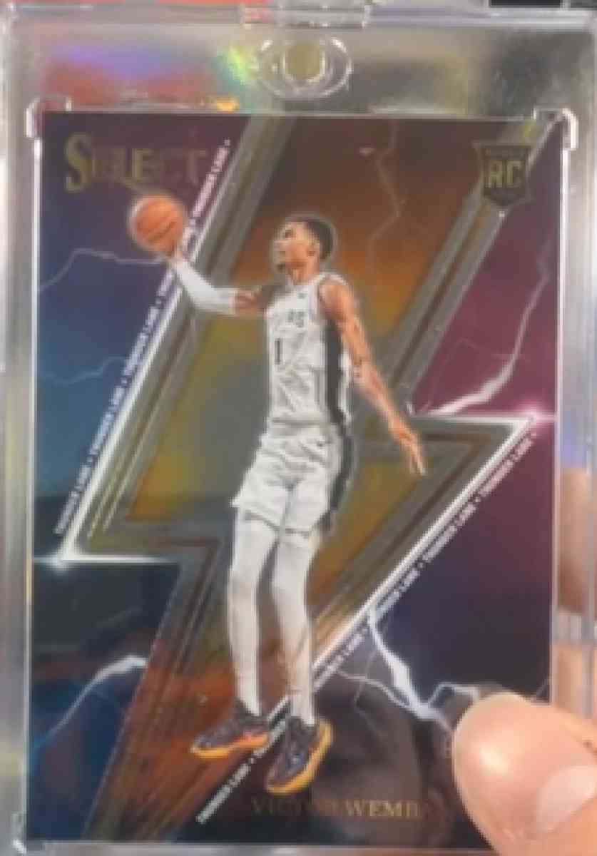 Victor Wembanyama Rookie Basketball Card - Edison, New Jersey