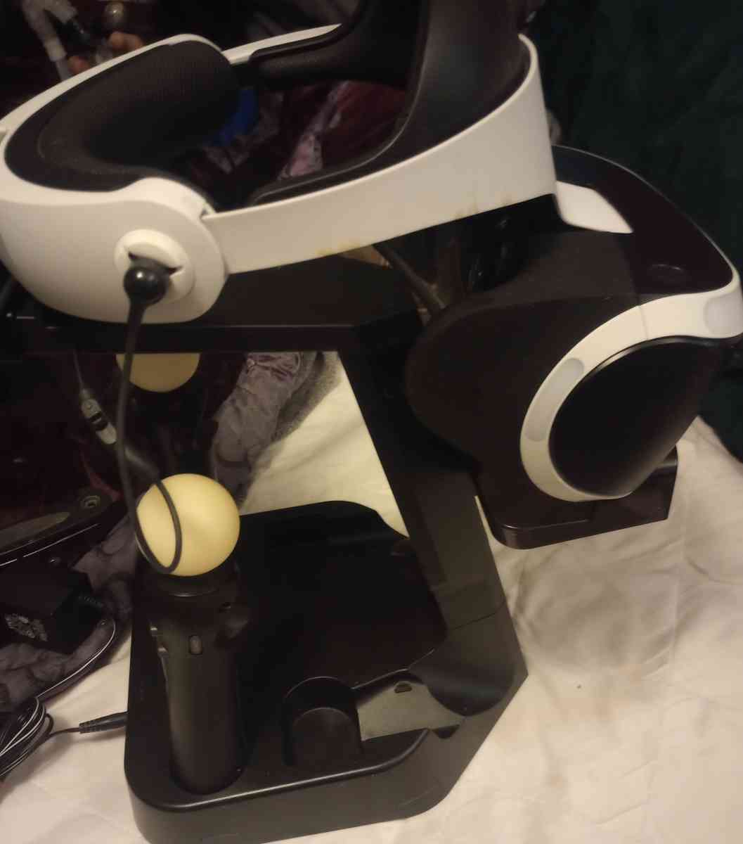 Xbox 360 and Oculus - Colorado Springs, Colorado - FleaMarketBay