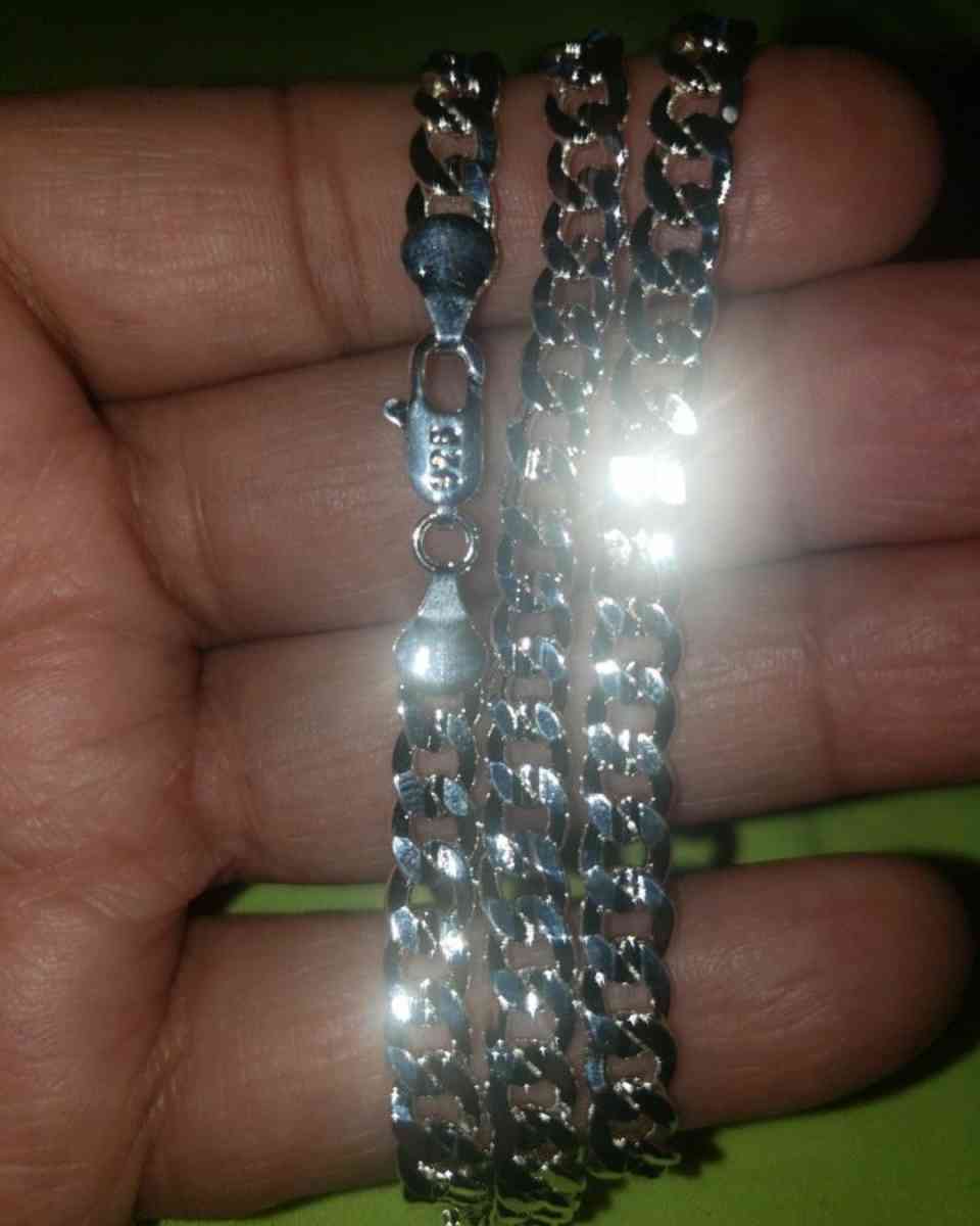 Beautiful silver 925 stamped 6mm 24in Cuban link chain - Fresno, California - FleaMarketBay