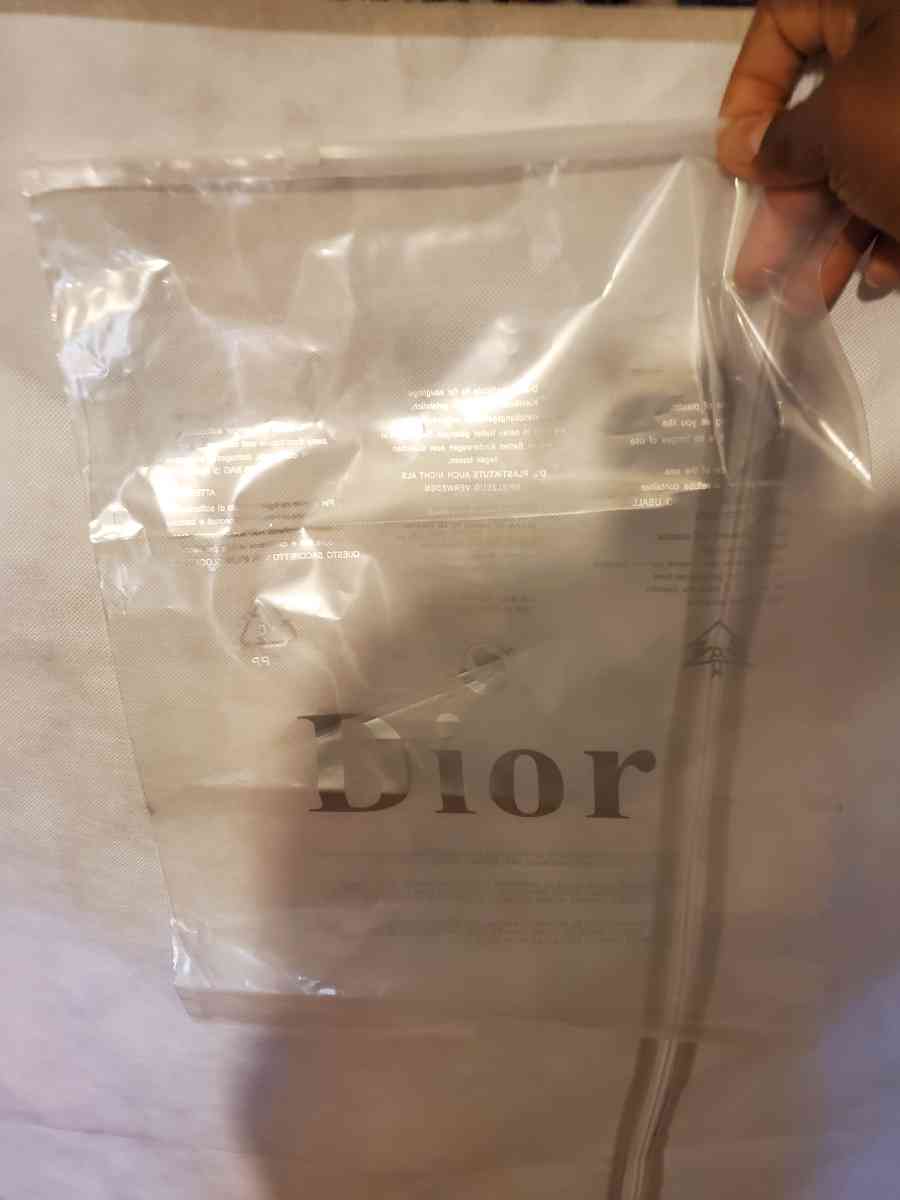 Dior logo baseball cap - Chester, Virginia - FleaMarketBay