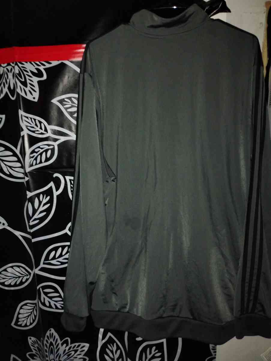 Adidas coat xxl - Saint Joseph, Missouri - FleaMarketBay