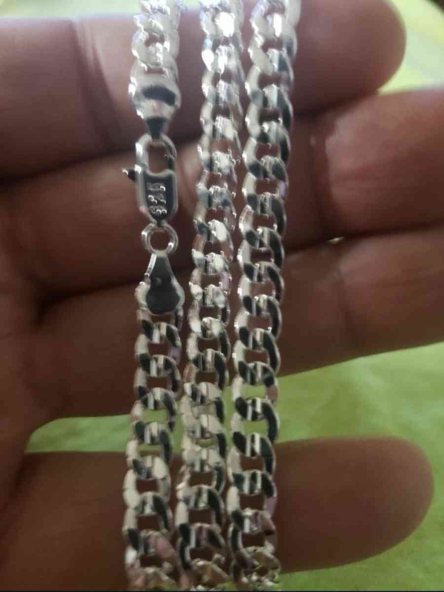 Beautiful silver 925 stamped 6mm 24in Cuban link chain - Fresno, California - FleaMarketBay