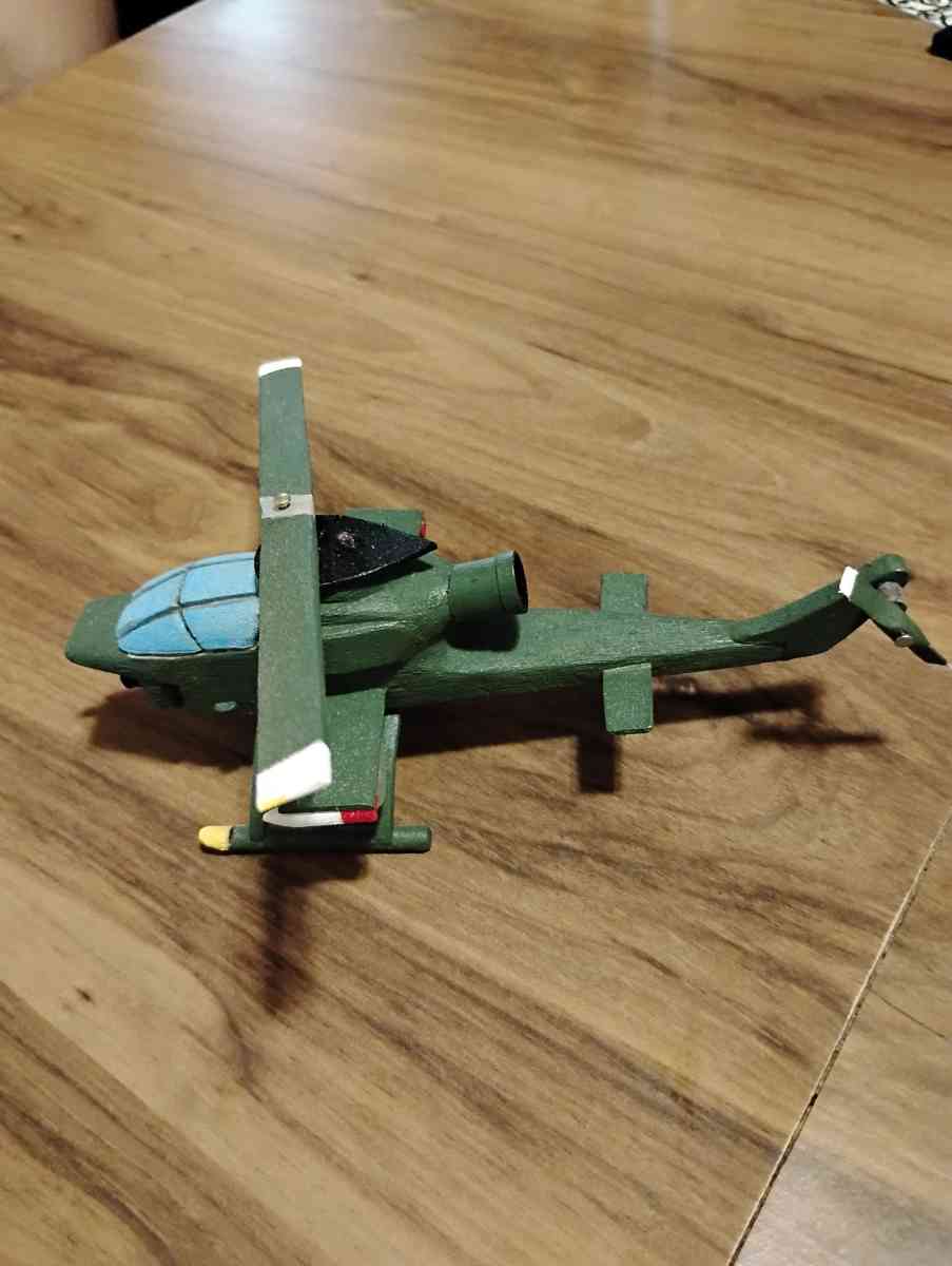 Vietnam era cobra gunship - Exeter, Missouri - FleaMarketBay