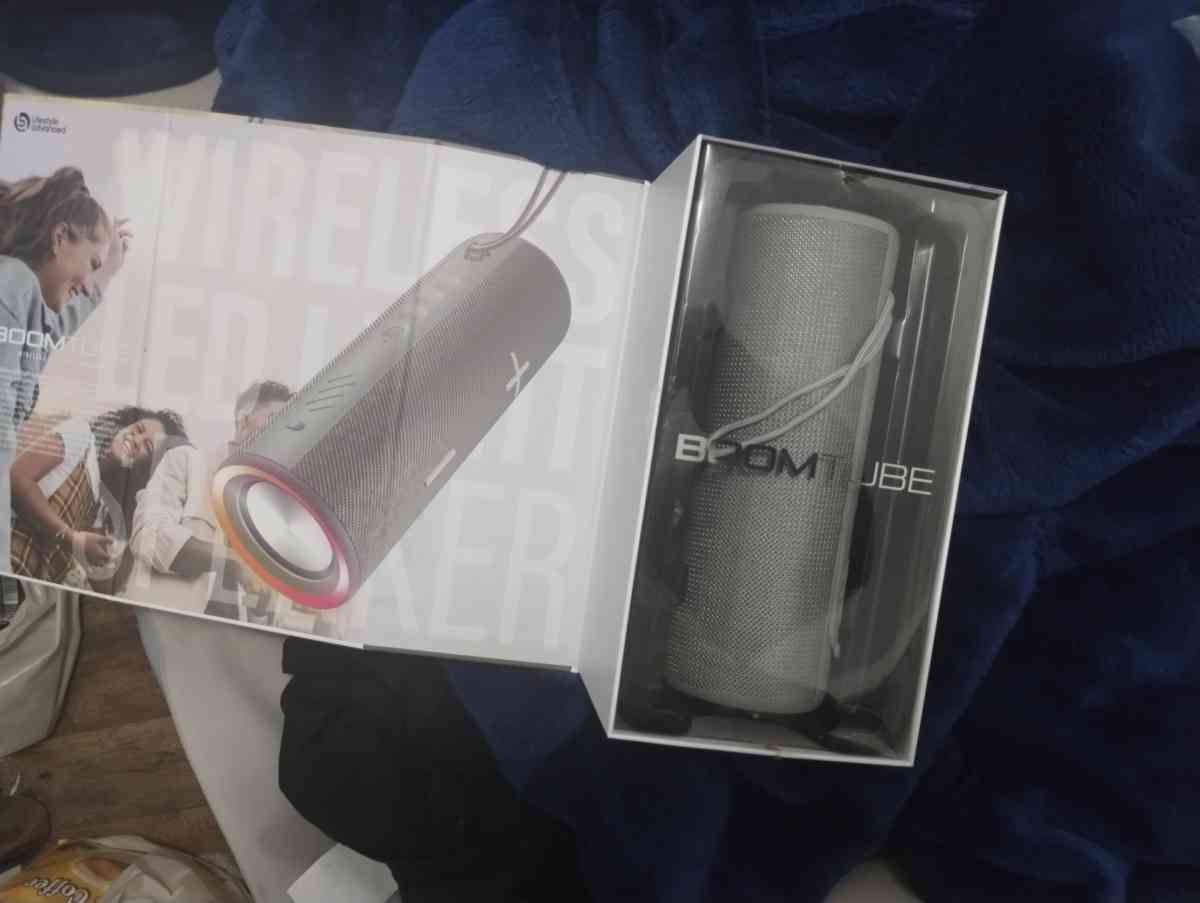 Bluetooth speaker brand new - Auburn, Washington - FleaMarketBay