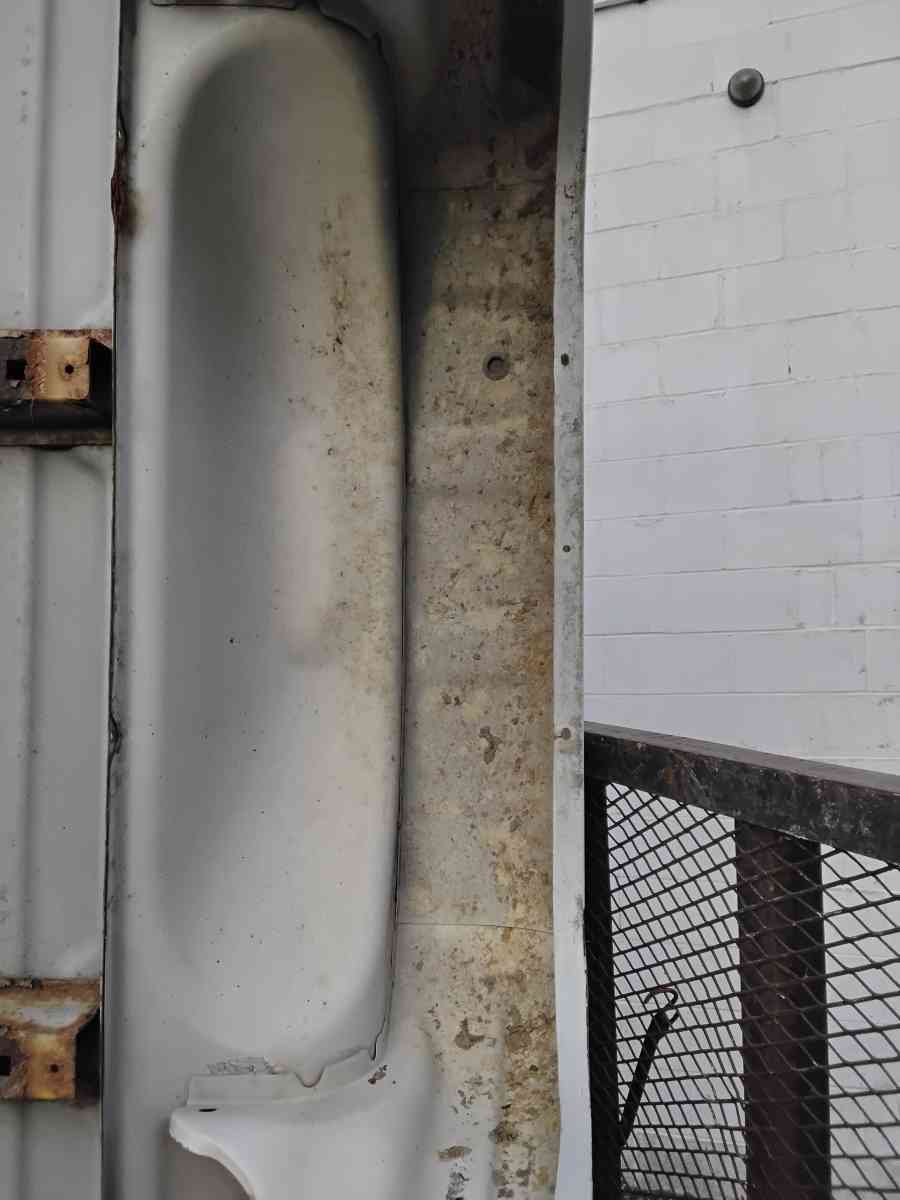 2009 Chevy or GMC Pickup Truck 8 ft Bed OEM Factory Like New - Williamstown, New Jersey - FleaMarketBay