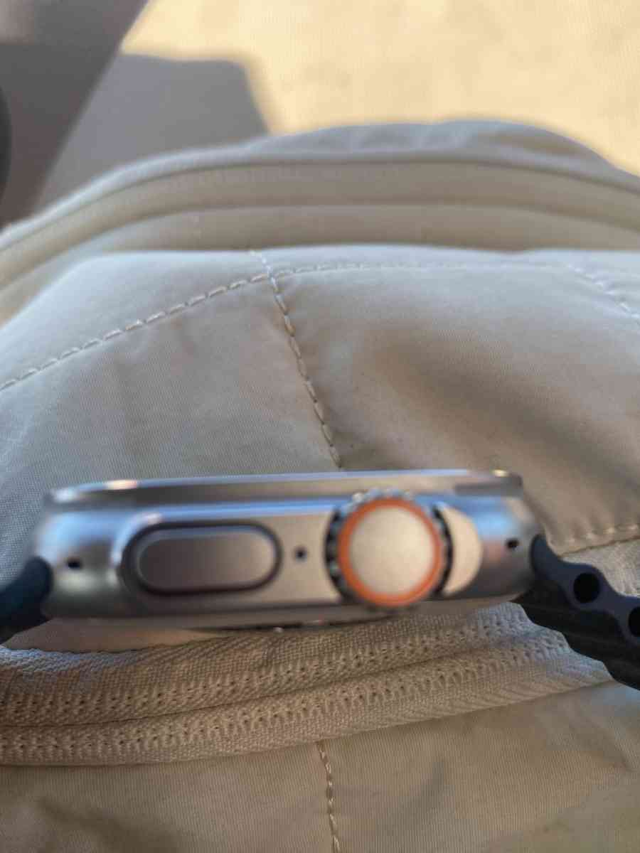 AppleWatch Ultra Ocean Blue Band 49mm - Harrisburg, Pennsylvania - FleaMarketBay