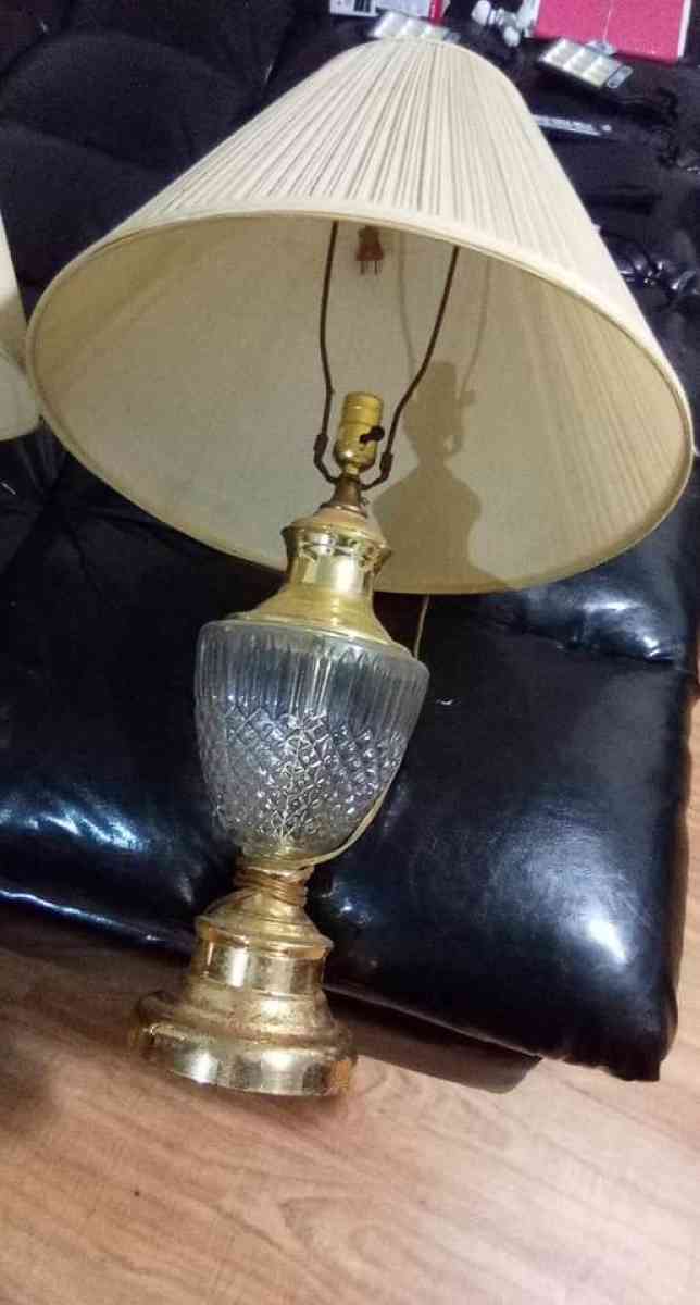 2 table lamps - Jacksonville, Florida - FleaMarketBay