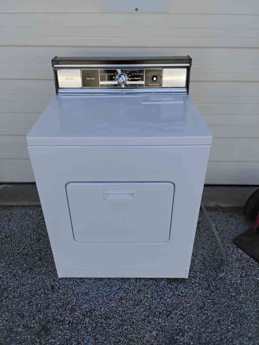 Sears Kenmore Heavy Duty Electric Dryer  Very Clean Like New