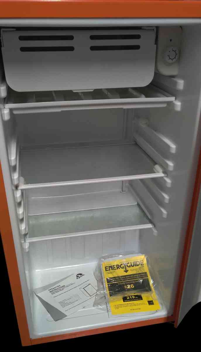 Igloo Mini Frig - Houston, Texas - FleaMarketBay