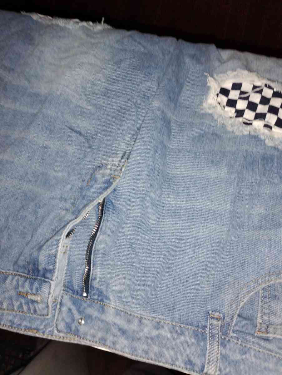 fashion jeans - Saint Joseph, Missouri - FleaMarketBay