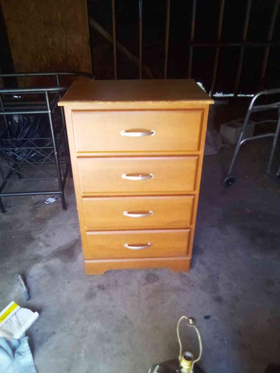 Nice Bedroom set - Dallas, Texas - FleaMarketBay