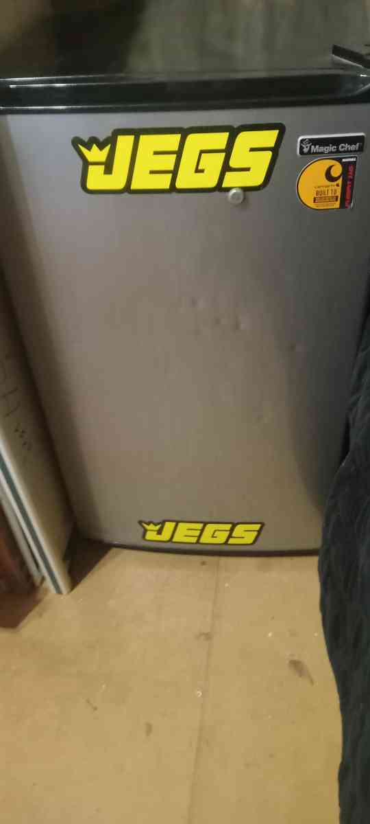 Mini Fridge - Rome, Georgia - FleaMarketBay