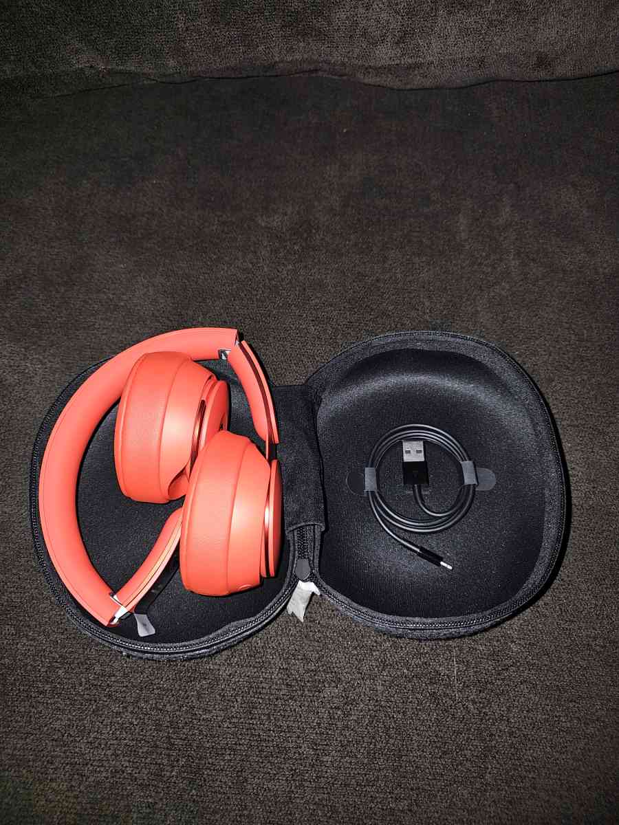 Beats Solo Pro